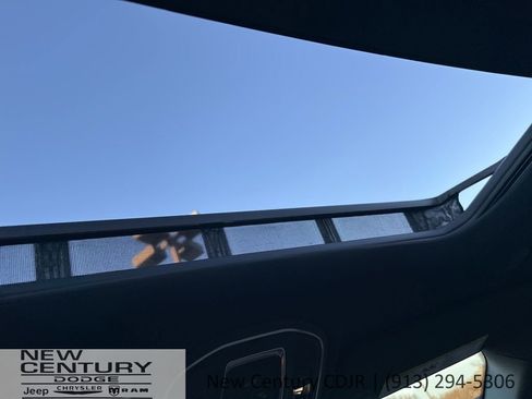 New 2026 Jeep Grand Cherokee Limited w/ Limited Altitude Package AWD/4WD image 39