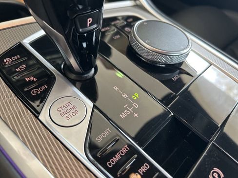 Used 2025 BMW 840i xDrive Coupe w/ Driving Assistance Package image 9