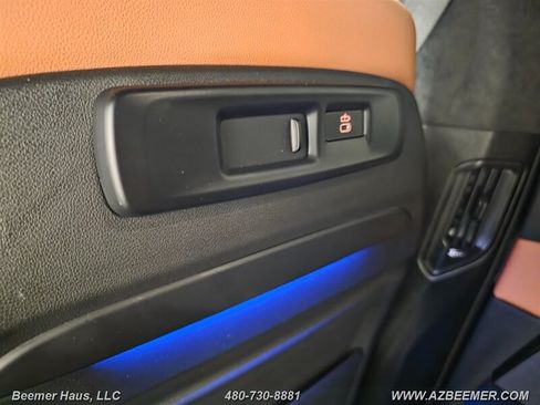 Used 2021 BMW X7 M50i AWD/4WD image 31