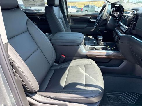 New 2026 Chevrolet Silverado 1500 RST AWD/4WD image 11