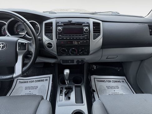 Used 2012 Toyota Tacoma 4x4 Access Cab V6 w/ TRD Sport Pkg image 17