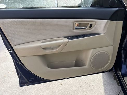 Used 2009 MAZDA MAZDA3 i Touring Value image 11