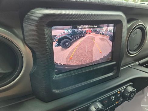 Certified 2021 Jeep Wrangler Unlimited Sport AWD/4WD image 31