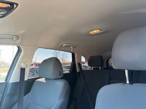 Used 2020 Kia Sorento LX AWD/4WD image 16