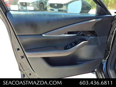 Used 2025 MAZDA CX-30 AWD 2.5 S w/ Premium Package image 17