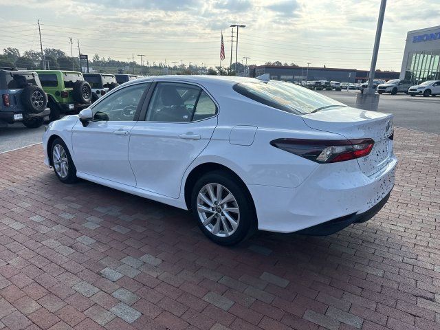 Used 2023 Toyota Camry LE FWD image 7