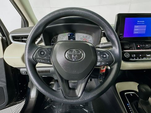 Used 2025 Toyota Corolla LE image 15