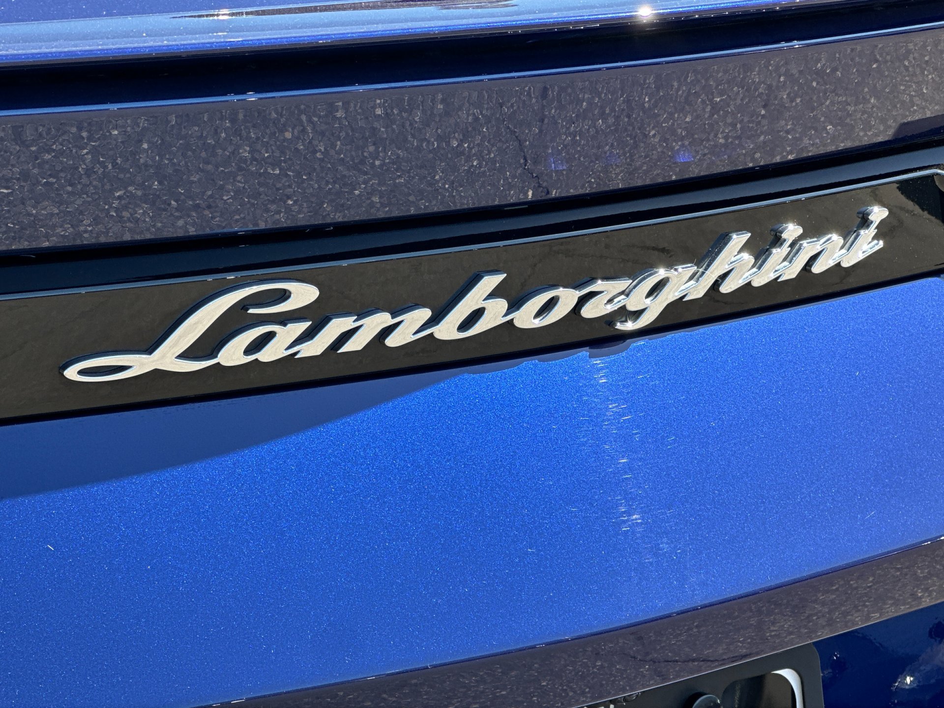 Used 2020 Lamborghini Urus AWD/4WD image 13