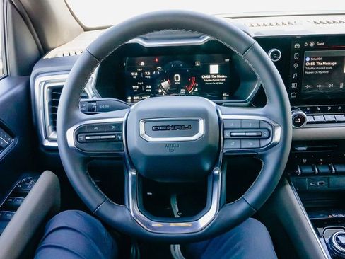 New 2026 GMC Canyon Denali image 20