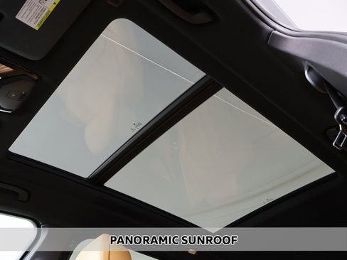 Used 2024 BMW X5 xDrive40i w/ Premium Package image 4