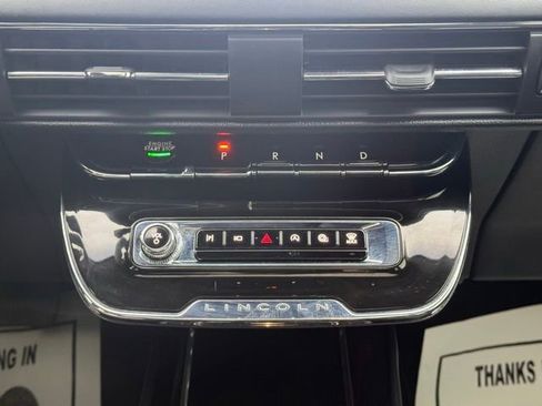 Used 2025 Lincoln Corsair AWD w/ Equipment Group 101A image 20