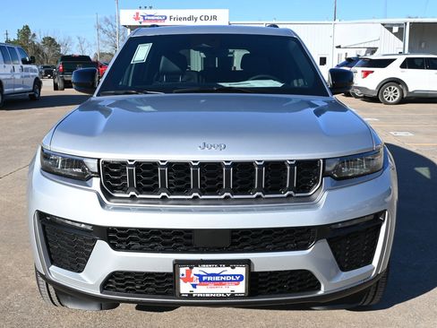 New 2026 Jeep Grand Cherokee Limited image 6