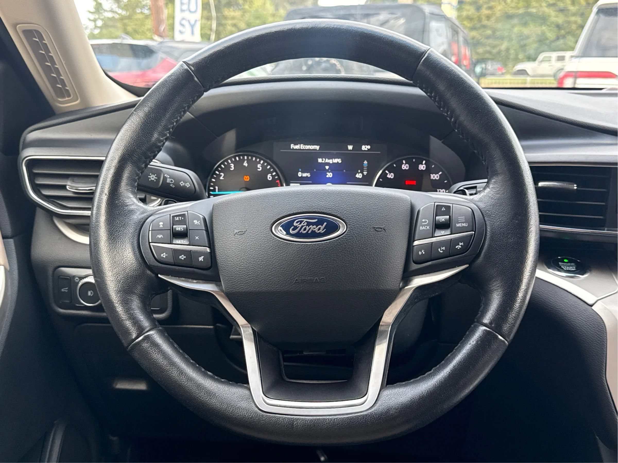 Used 2021 Ford Explorer XLT w/ Equipment Group 202A RWD image 19
