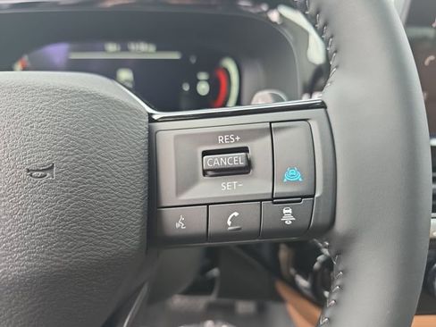 New 2026 Nissan Pathfinder Platinum w/ Cargo Package FWD image 27
