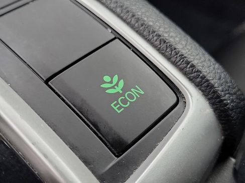 Used 2019 Honda Civic Sport image 30