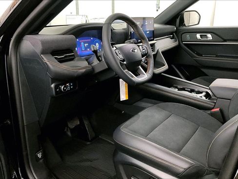 New 2026 Ford Explorer Tremor image 12