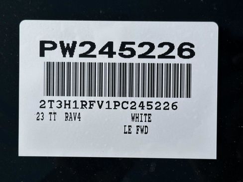 Used 2023 Toyota RAV4 LE FWD image 15