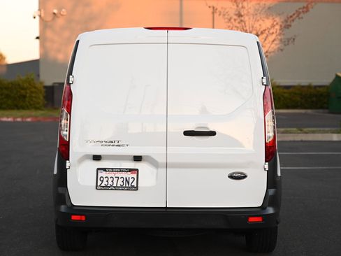Used 2018 Ford Transit Connect XL image 6