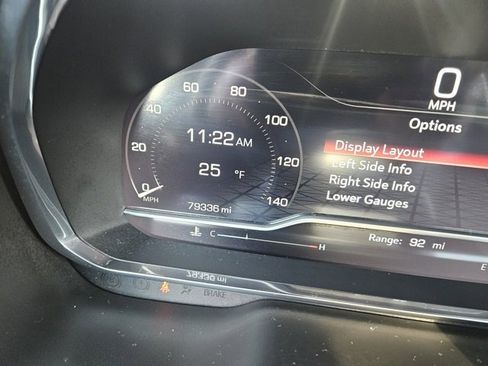 Used 2022 GMC Yukon XL SLT w/ SLT Premium Package image 34