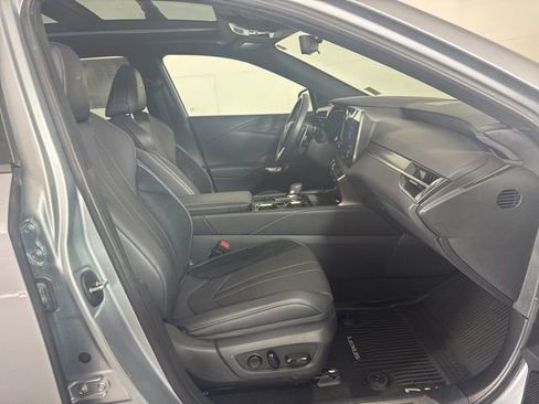 Used 2023 Lexus RX 500h F Sport w/ Cold Area Package image 4