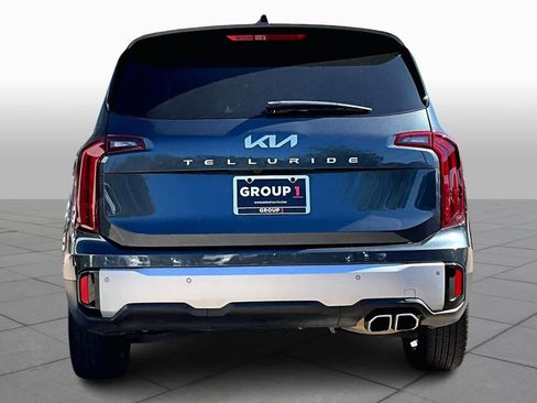 Used 2024 Kia Telluride S image 5