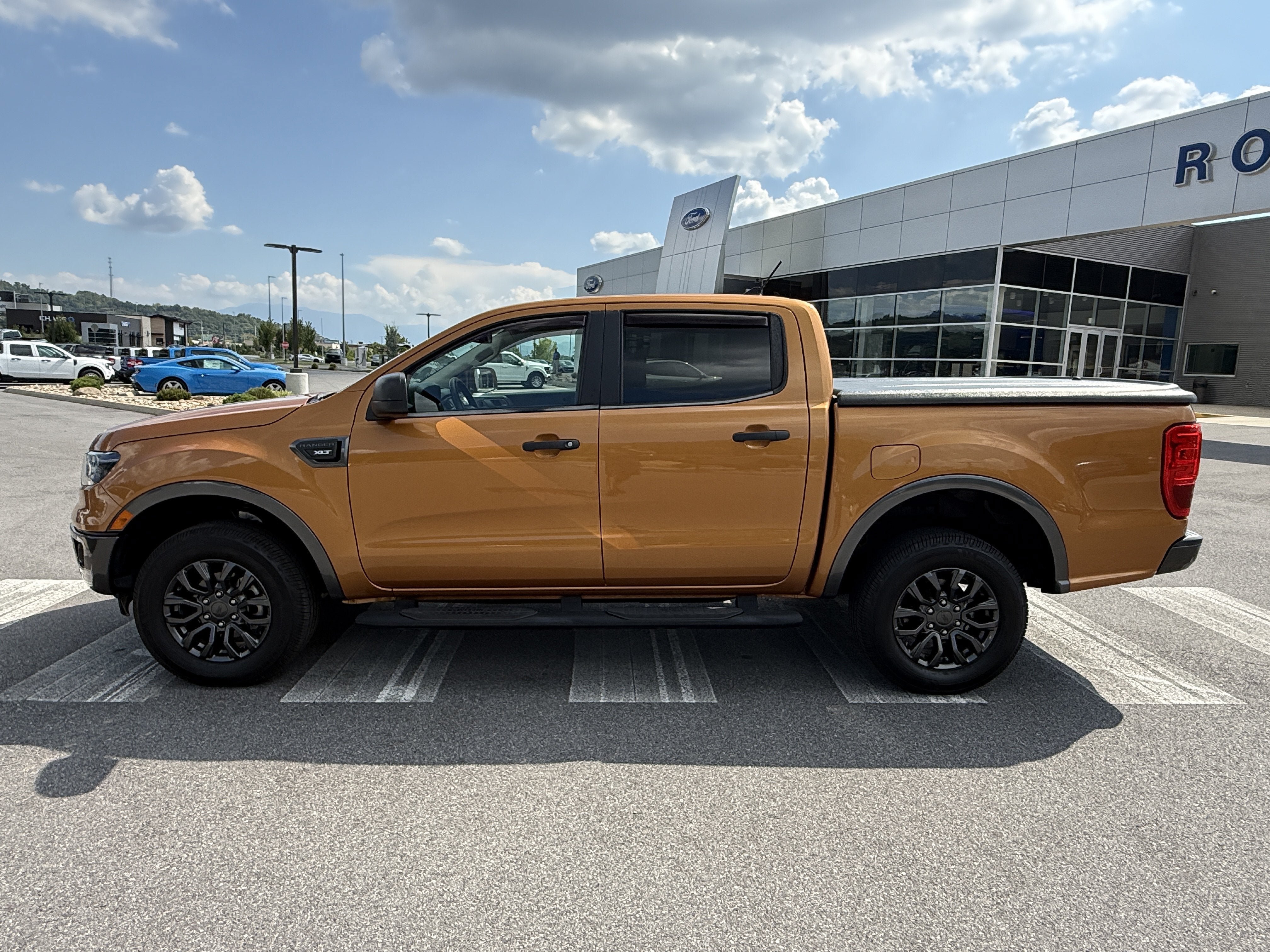 Used 2019 Ford Ranger XLT w/ Equipment Group 302A Luxury AWD/4WD image 8