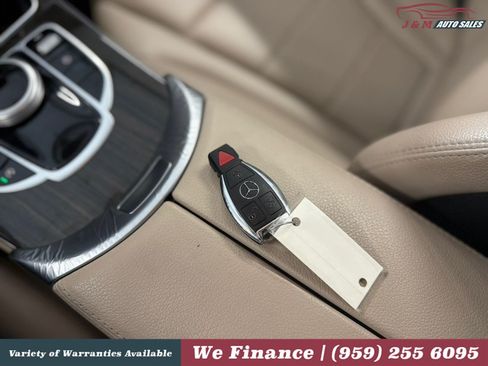 Used 2017 Mercedes-Benz C 300 4MATIC Sedan image 33