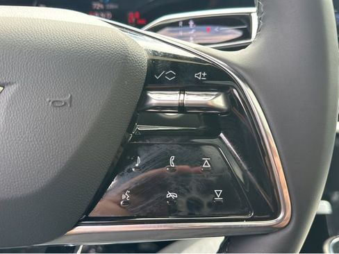 Certified 2024 Cadillac Lyriq Tech RWD image 29