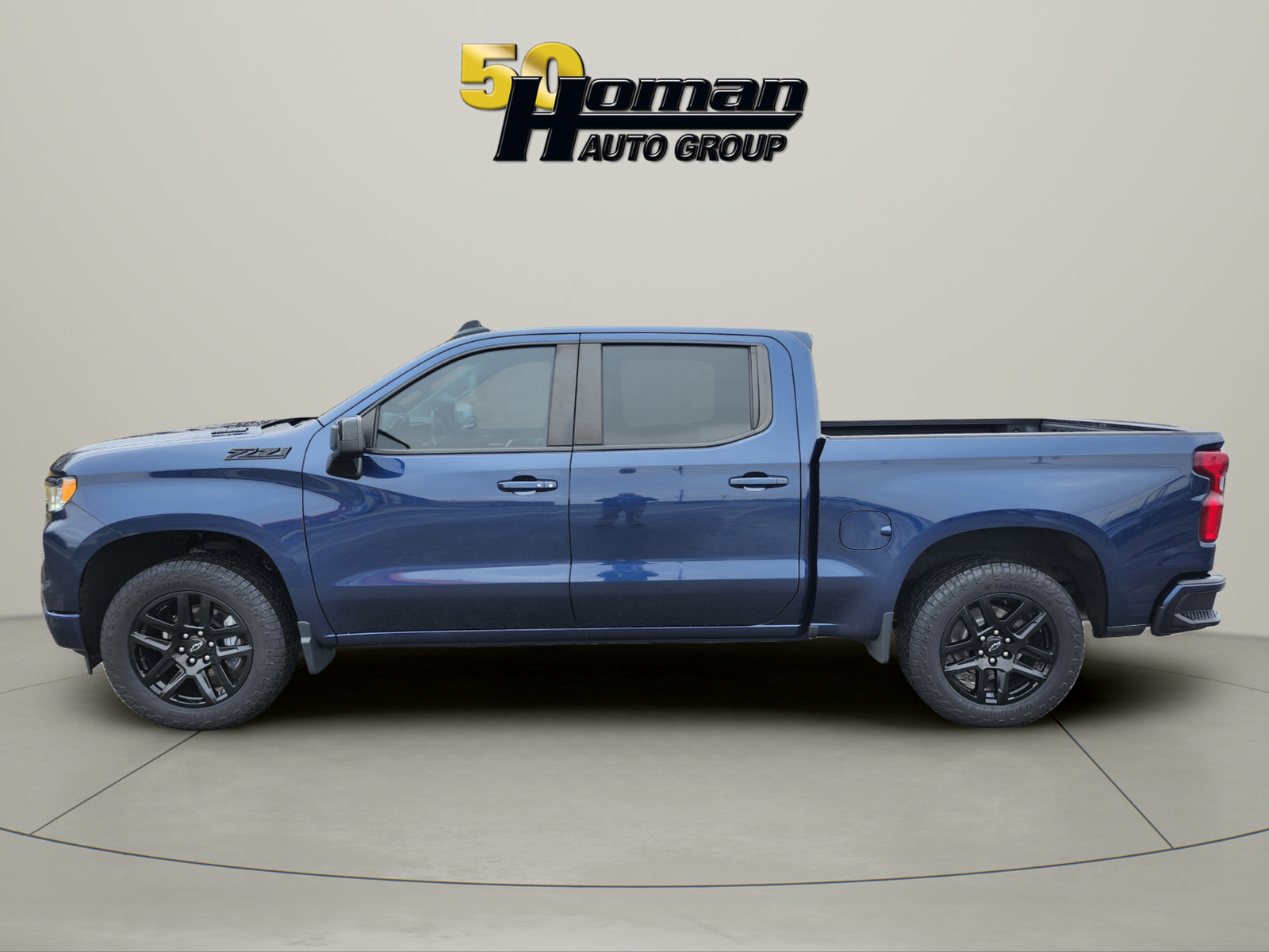 Used 2023 Chevrolet Silverado 1500 RST w/ Z71 Off-Road Package AWD/4WD image 2