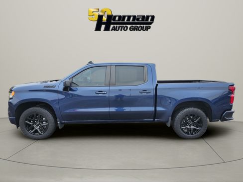 Used 2023 Chevrolet Silverado 1500 RST w/ Z71 Off-Road Package AWD/4WD image 2
