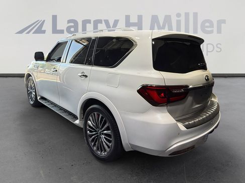Used 2019 INFINITI QX80 Luxe w/ Proassist Package RWD image 3