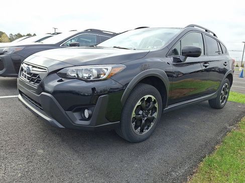 Certified 2021 Subaru Crosstrek 2.0i Premium image 3