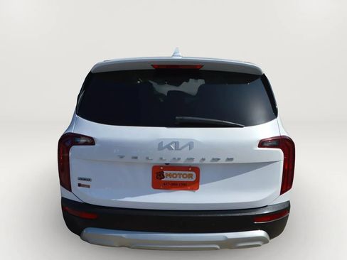 Used 2022 Kia Telluride LX AWD/4WD image 7