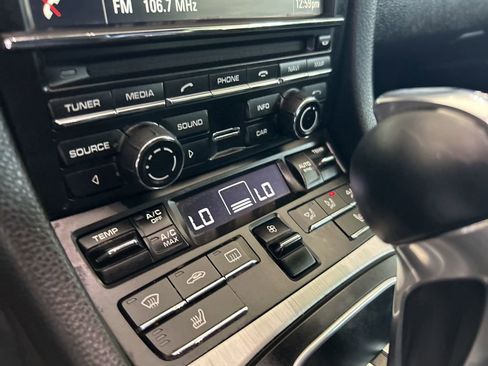 Used 2015 Porsche 911 GT3 image 37