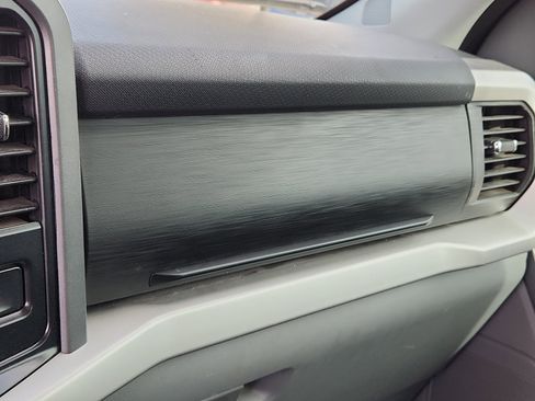 Used 2023 Ford F150 XLT image 19