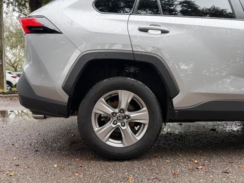 Used 2025 Toyota RAV4 XLE image 23