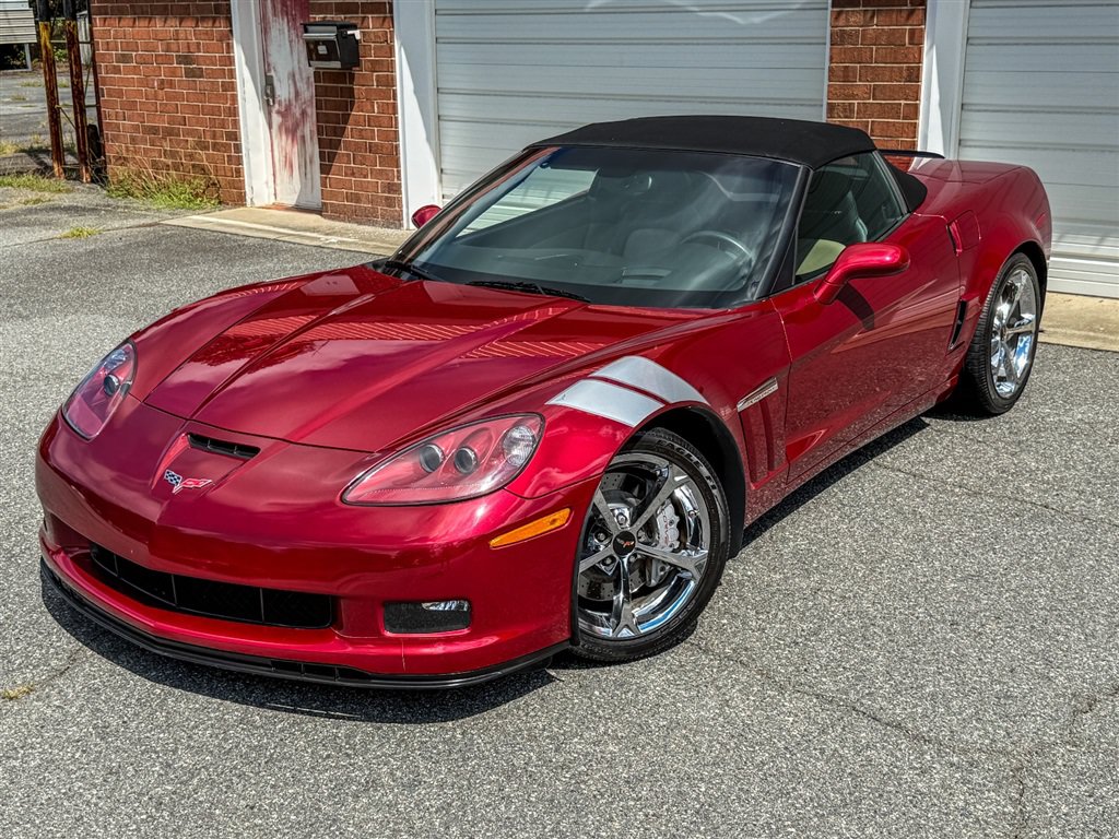 Used 2010 Chevrolet Corvette Grand Sport w/ Preferred Equipment Group RWD image 3