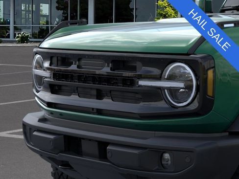 New 2025 Ford Bronco Outer Banks w/ Sasquatch Package AWD/4WD image 19