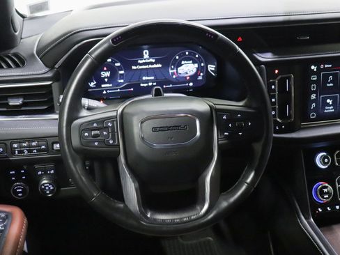 Used 2023 GMC Yukon Denali Ultimate image 27
