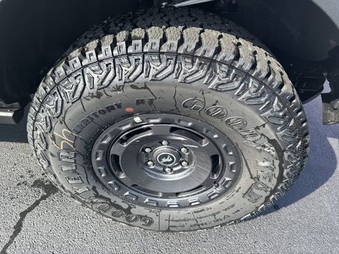 New 2025 Ford Bronco Big Bend w/ Black Diamond Package image 7