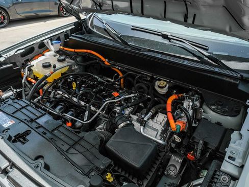 Used 2023 Ford Maverick Lariat FWD image 42