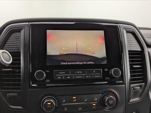 Used 2023 Nissan Titan SV image 24