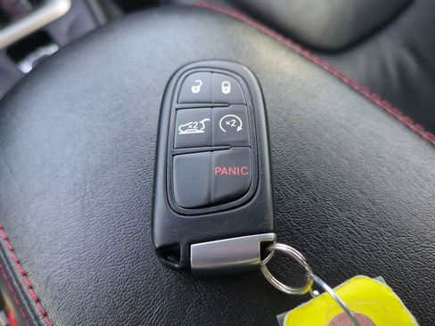 Used 2015 Jeep Cherokee Trailhawk w/ Comfort/Convenience Group image 30