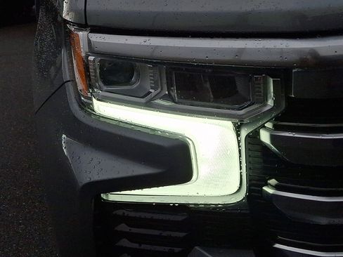 Certified 2023 Chevrolet Silverado 1500 High Country w/ High Country Premium Package image 9