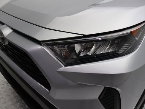 Certified 2021 Toyota RAV4 LE image 3