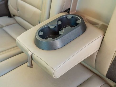 Used 2017 GMC Sierra 1500 SLT w/ SLT Premium Package image 39