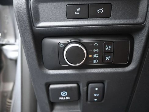 Used 2024 Ford Expedition Max XLT AWD/4WD image 34