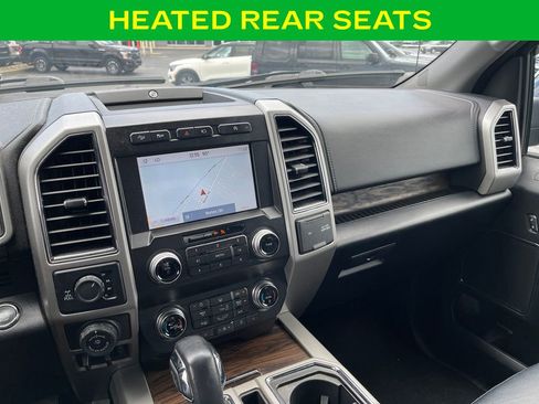 Used 2019 Ford F150 Lariat w/ Equipment Group 502A Luxury AWD/4WD image 21