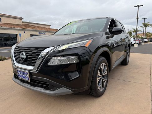 Used 2023 Nissan Rogue SV FWD image 1