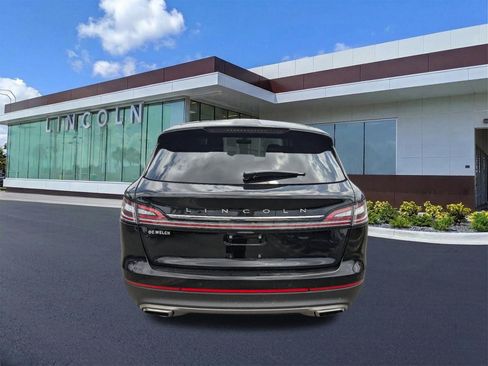 Certified 2023 Lincoln Nautilus Reserve w/ Equipment Group 202A image 6